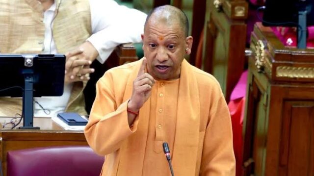 सीएम योगी हर जिला आ तहसील खातीर कs दिहले बड़ ऐलान