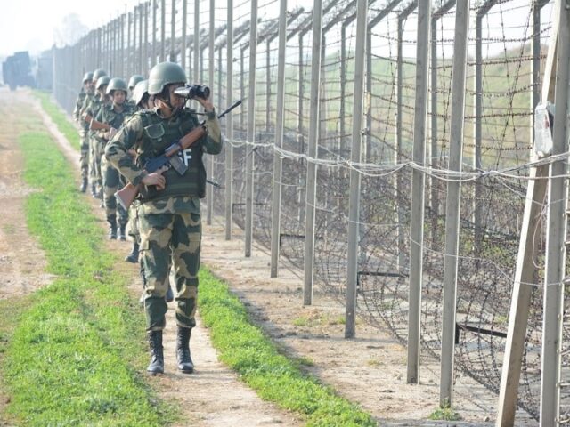 पोस्ट छोड़कर भगले पाकिस्तानी फौजी