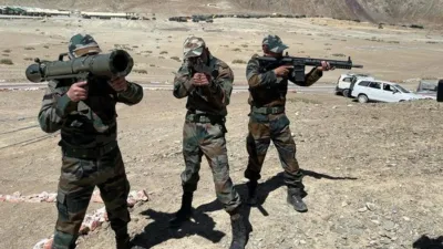 पाकिस्तान LoC पs कइलस गोलीबारी