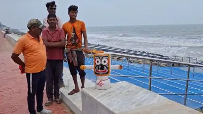दीघा के समंदर में तैरत मिलल भगवान जगन्नाथ के लकड़ी के मूर्ति