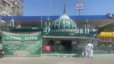 धामी सरकार के बुलडोजर