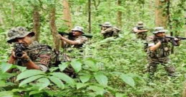 Bokaro police and Cobra commando during Naxalite encounter in Jharkhand forest