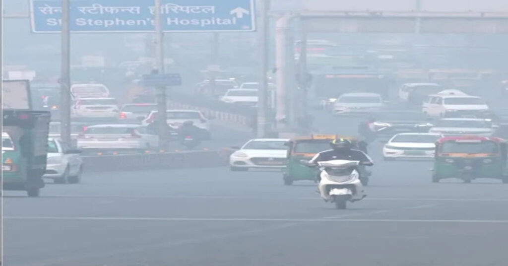 Delhi Weather Update: Toxic smog covers Delhi-NCR, AQI crosses 600 in several areas