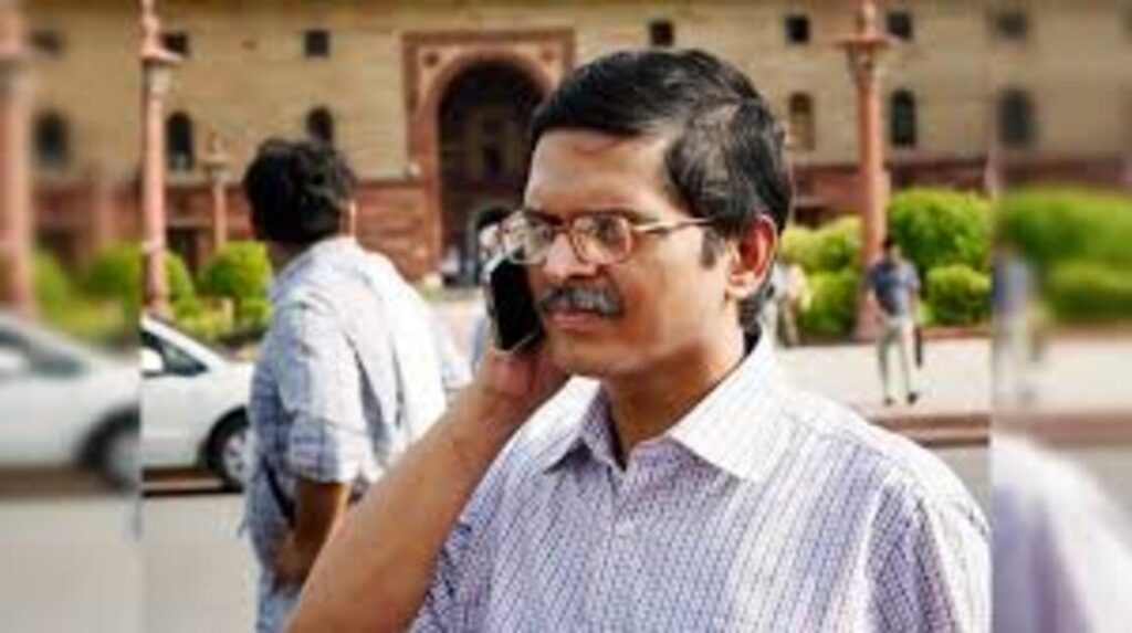 Former UP IPS Amitabh Thakur arrested by Deoria Police for not cooperating in investigation