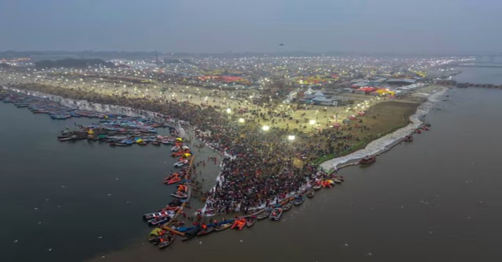 Chaturgrahi Yog Magh Mela 2026 begins at Triveni Sangam Prayagraj with devotees taking holy dip