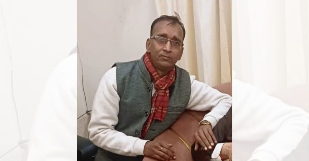 Journalist Vivek Asthana passes away due to heart attack during a press conference in Gorakhpur