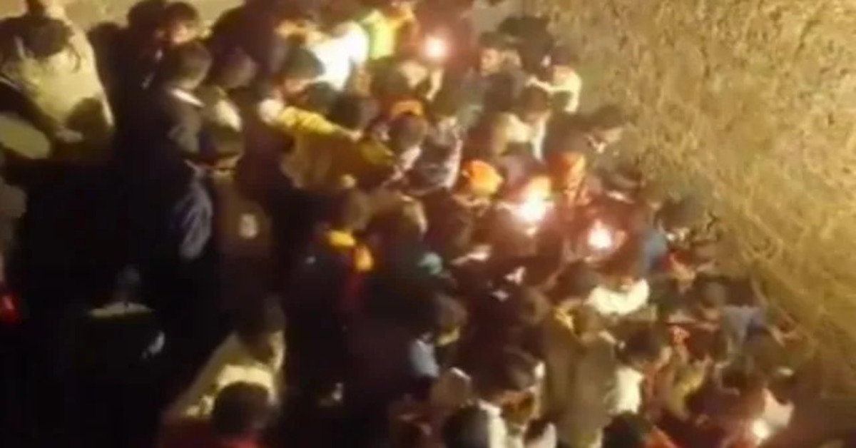 stampede-like situation leaves devotees injured