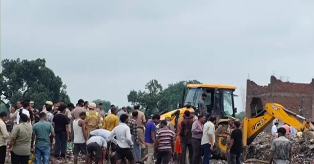 Kaushambi Manauri Firecracker Factory Blast
