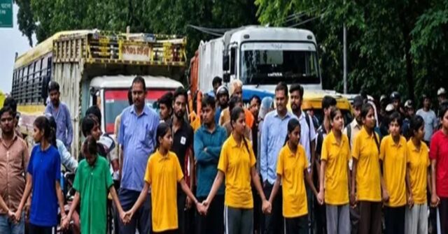 Lucknow Sarvodaya School Student Protest