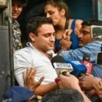 Mumbai : इमरान खान के भारत छोड़े के नोटिस, सीईसी के खिलाफ प्रदर्शन में लिहले रहले हिस्सा; जानल जाव का बा पूरा विवाद